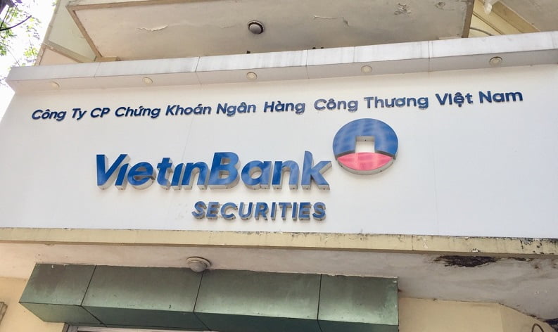 Chứng khoán ngày 23/8/2021