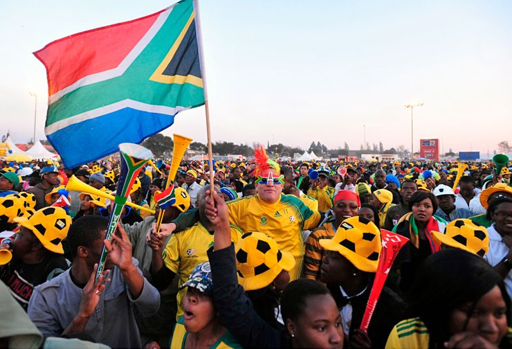 Ngày này năm xưa 18/11: Top 10 sự kiện nổi bật